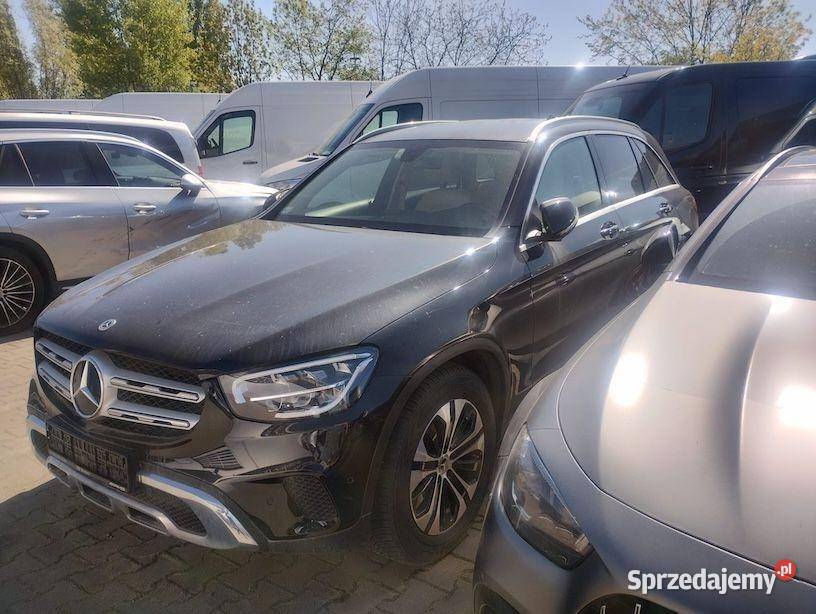 MERCEDESBENZ GLC 2021 1950 ccm 163 Rok produkcji 2021