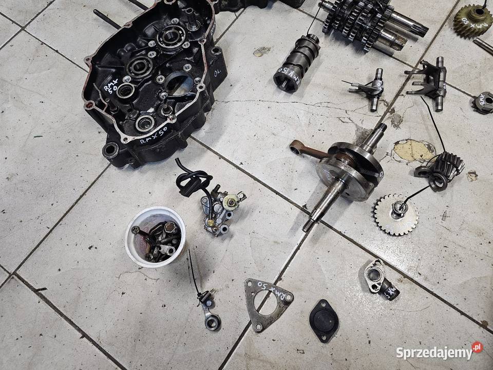 Suzuki RMX 50 SMX 50 silnik części wał kartery