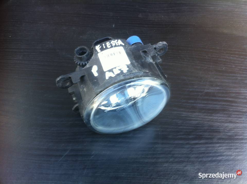 Halogen przeciwmgielny prawy Ford Fiesta mk7 Czersk sprzedam