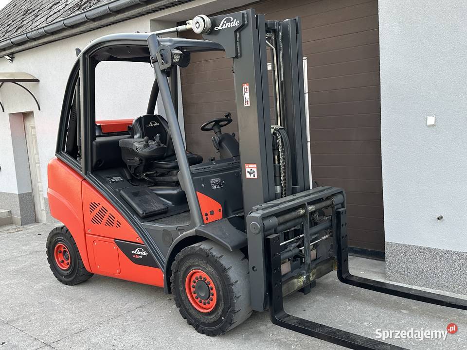 Wózek widłowy Linde H25T02 Evo Triplex 47m 4 świętokrzyskie