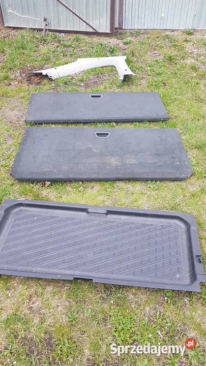 Podłoga bagażnika kompletna Volvo V 70 2005 osobowe Kozienice sprzedam