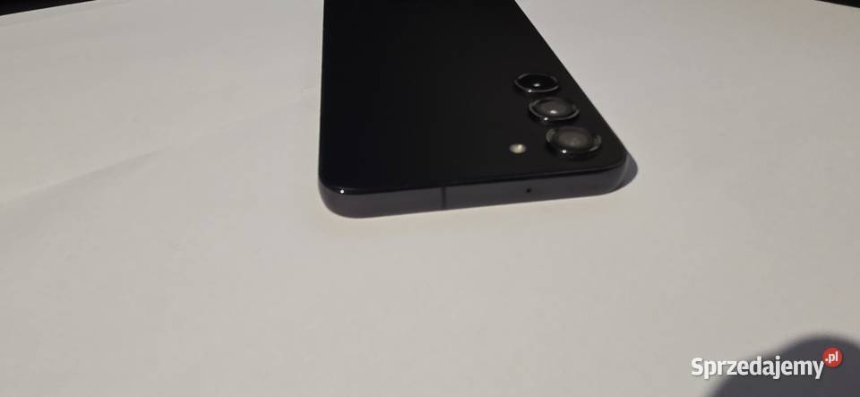 Samsung Galaxy S23 8GB 256GB w kolorze czarnym