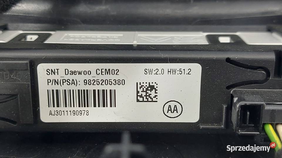 PEUGEOT 2008 II 20r lampka podsufitki 9814757480 Oświetlenie kabiny Kielce sprzedam