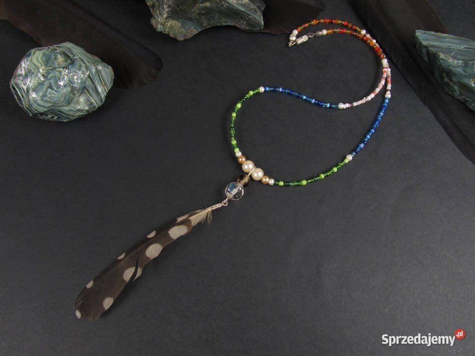 Naszyjnik choker z piórem w plamki i szklanymi Katowice