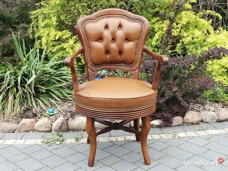 Stylowy Fotel Obrotowy Chesterfield Skóra 65cm Biłgoraj