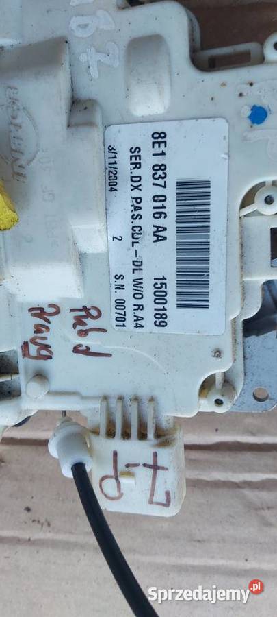Zamek drzwi przód prawy AUDI A4 B7 7PIN osobowe Szczecin