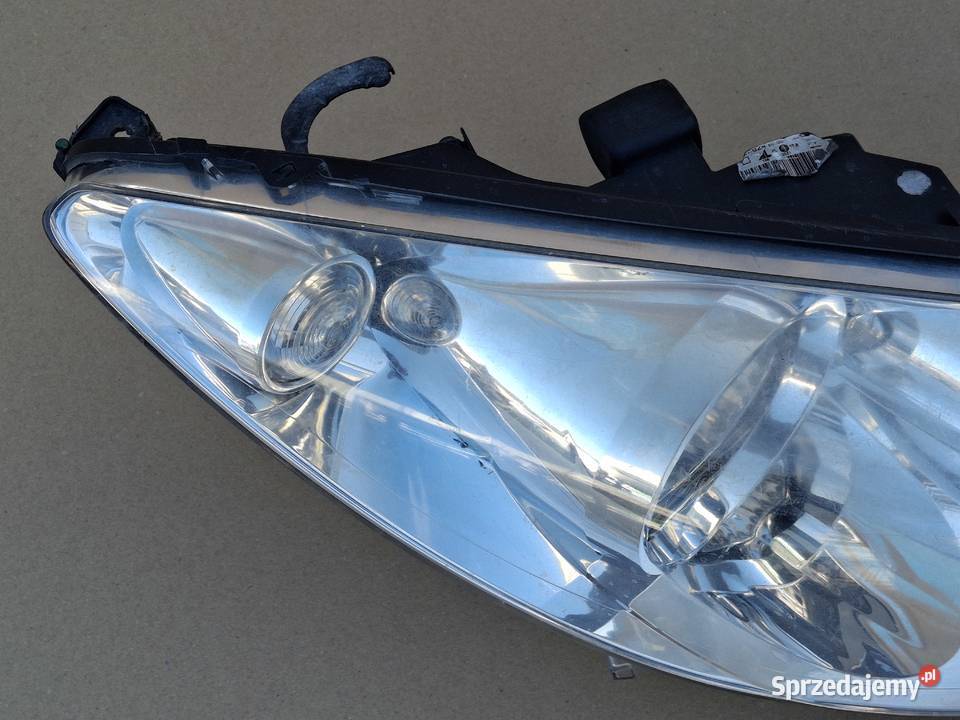 PEUGEOT 308 0711 REFLEKTOR PRAWY LAMPA PRAWA Lampy przednie Bieleń
