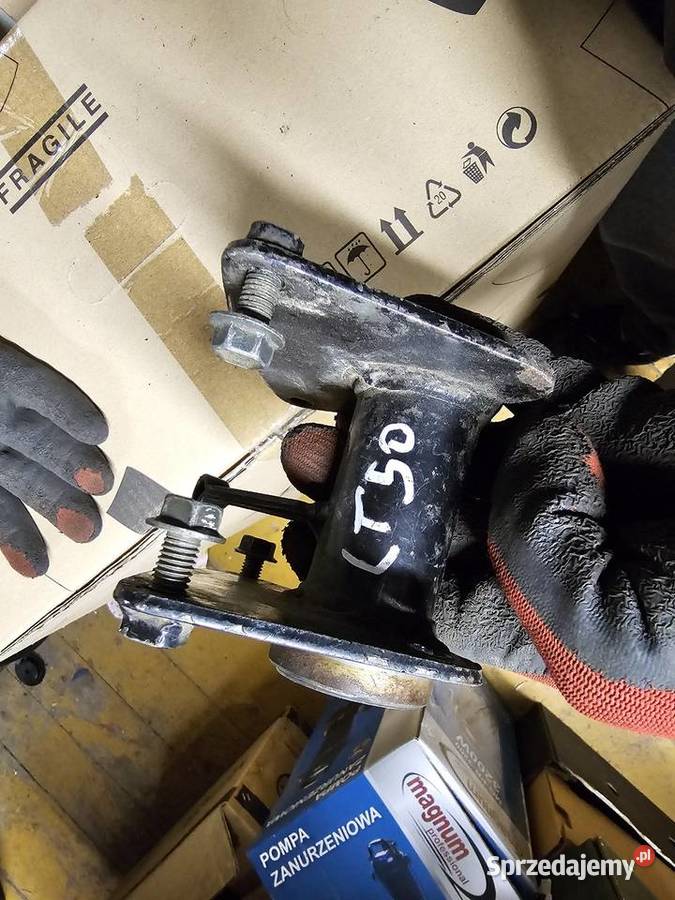 Suzuki LT 50 Piasta mocowanie wahacz wahacza osi Jelenia Góra