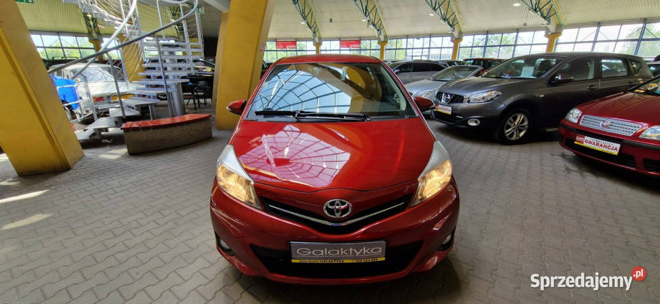 Toyota Yaris OPIS 13 BENZ W PODANEJ ROCZNA klimatyzacja Yaris Mysłowice