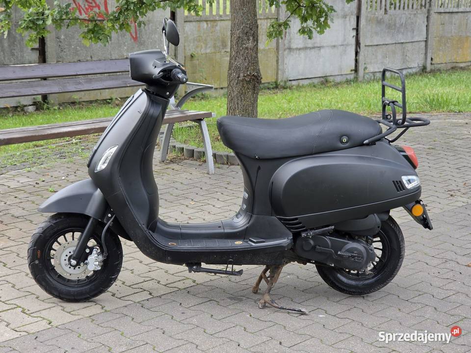 Skuter LA Souris VX50 w stylu retro Vespa VAT marża