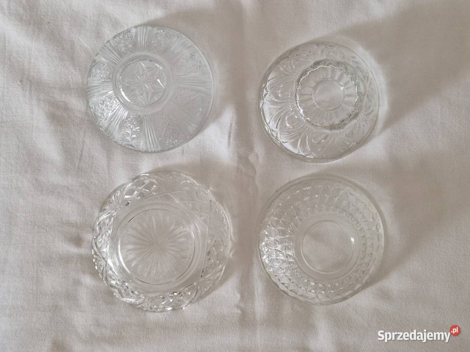 4 różne miseczkisalaterki Ząbkowice sprzedam