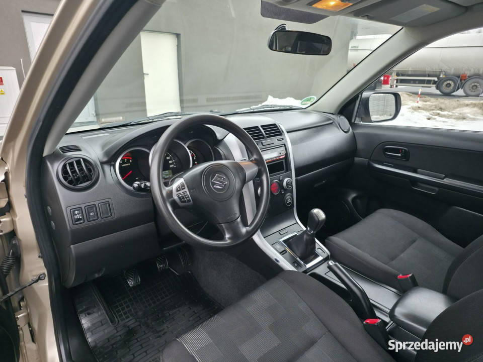 Suzuki Grand Vitara 16 Benzyna Serwisowany świętokrzyskie Piekoszów