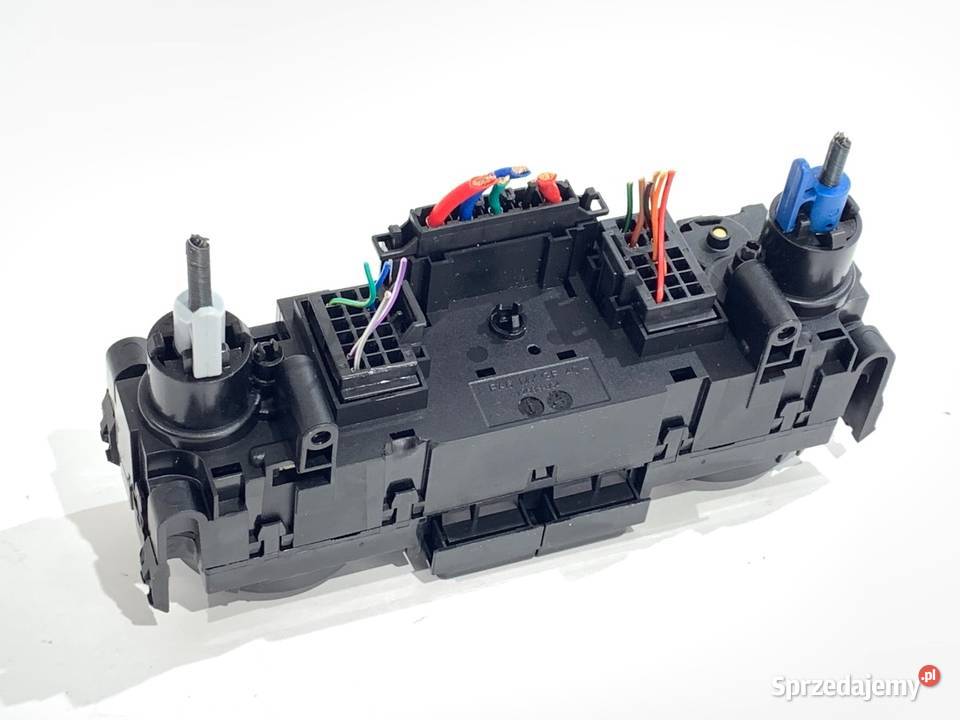 PANEL STEROWANIA NAWIEWU SKODA RAPID 5JA820045C osobowe sprzedam