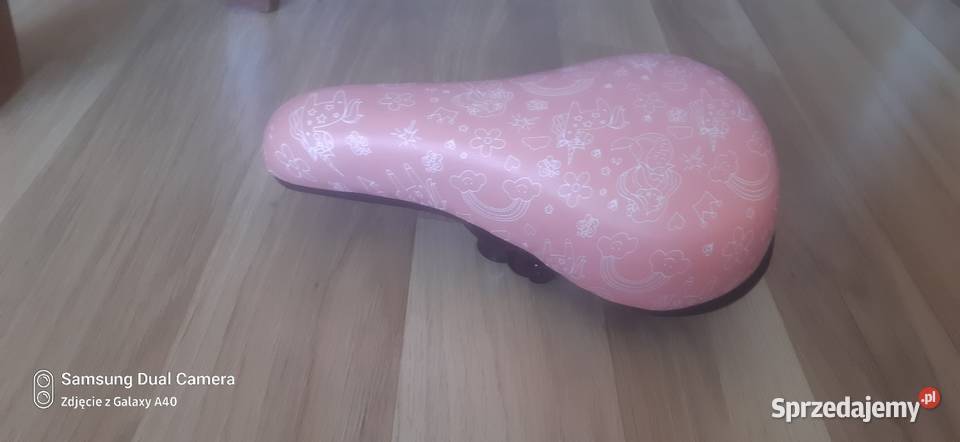 Sprzedam nowe siodełko piankowe kolor różowy