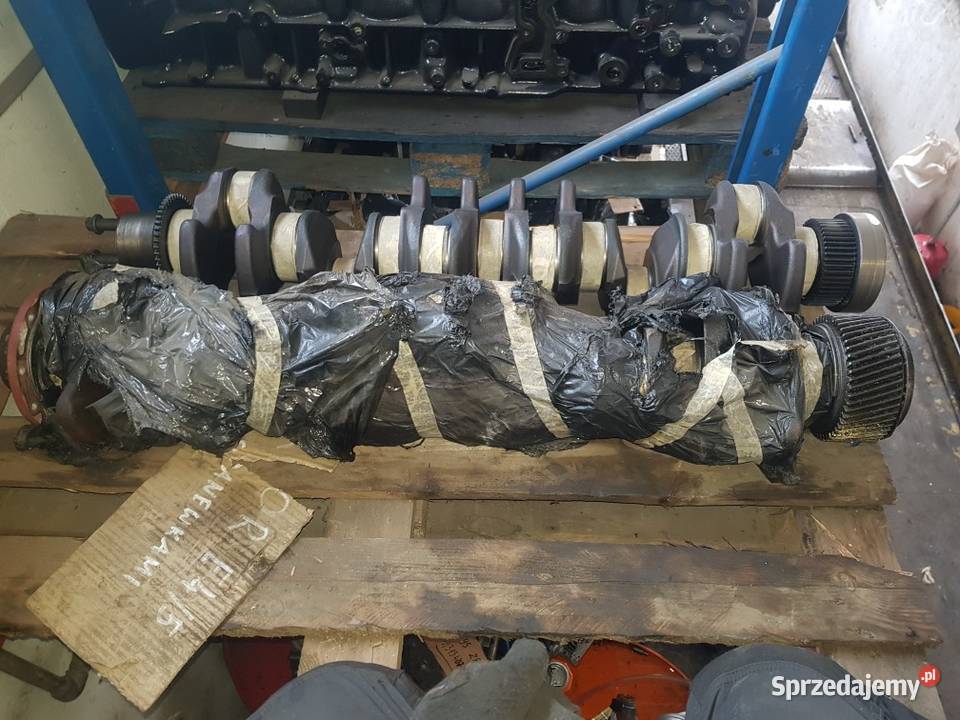 IVECO CURSOR 8 WAŁ KORBOWY
