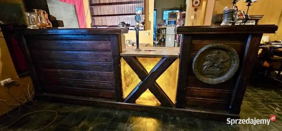 Bar drewniany - kontuar barowy