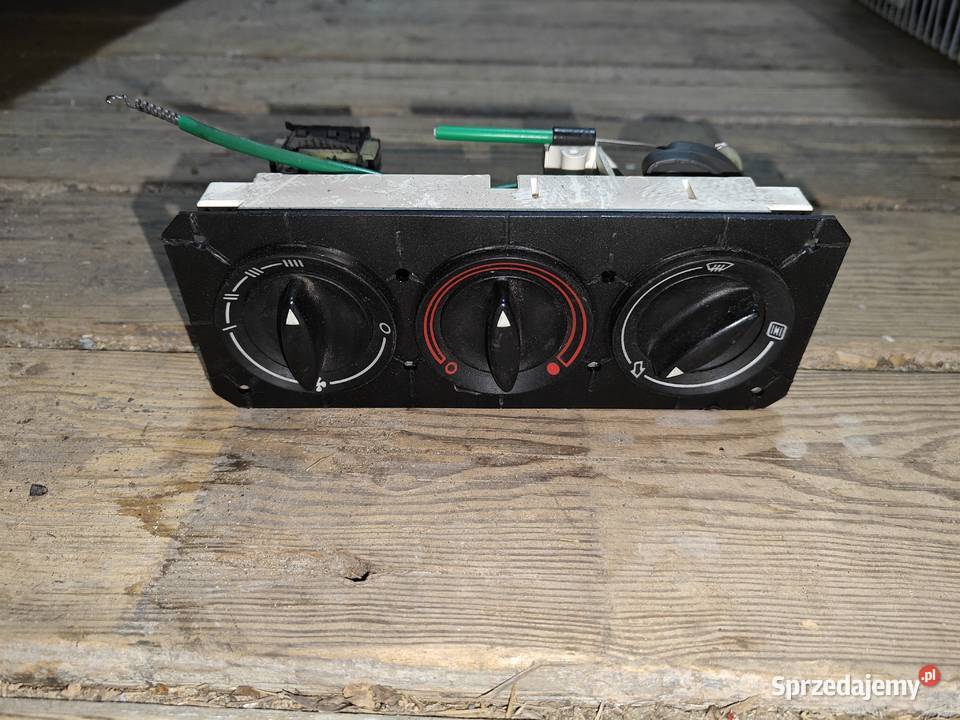 Panel klimatyzacji Audi A4 B5 Panele sterowania, przełączniki Łagów