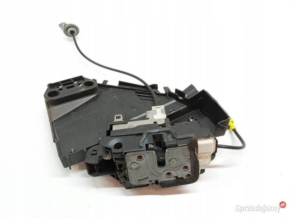 ZAMEK DRZWI TYŁ PRAWY TYŁ 31349903 Volvo S90 II