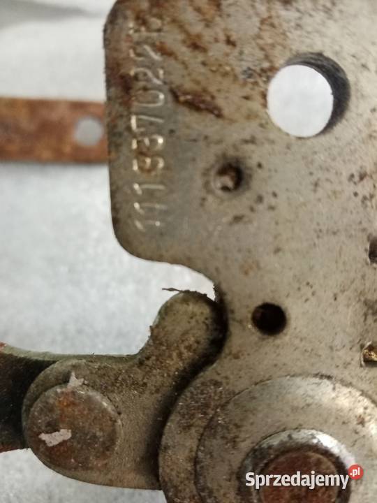 VW Garbus zamek z cięgnem otwierania drzwi 61r Gołków