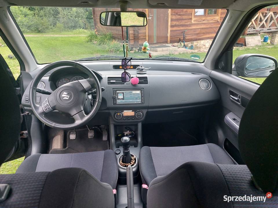 Suzuki Swift Benzyna