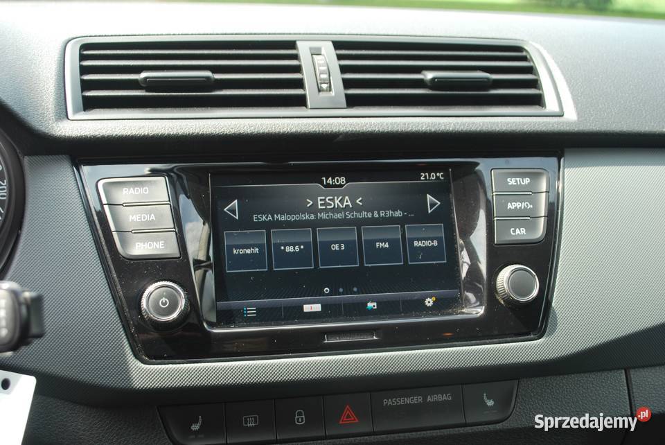 Skoda Fabia 10 MPI Klima Grzane Fotele Czujniki MP3 Nowy Sącz
