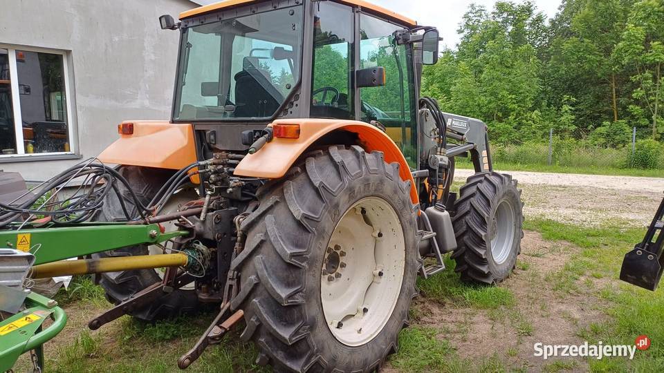 Renault Celtis 426RC z ładowaczem czołowym Siedlce