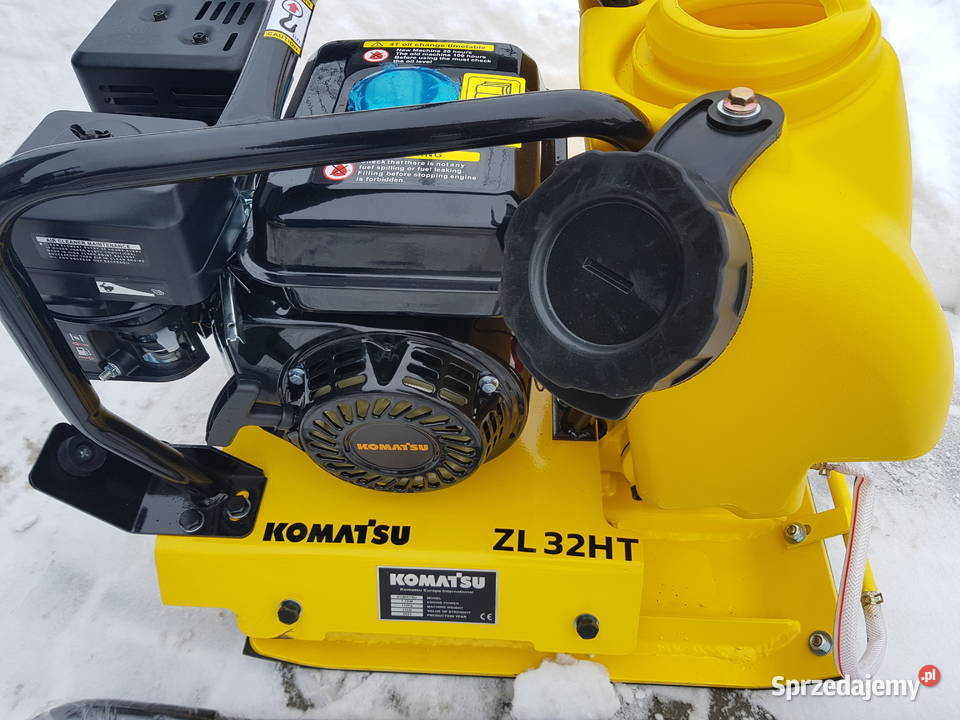 Nowa zagęszczarka Komatsu ZL32HT opolskie Kamionka