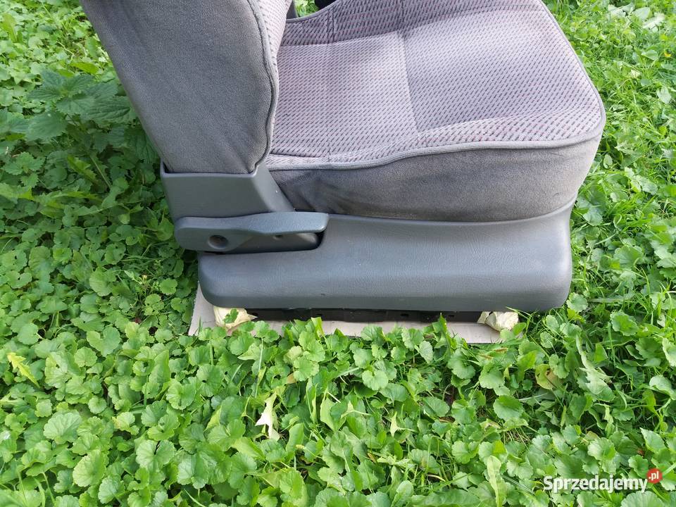 Osłona lewa sanek lewego siedzenia Citroen ZX 3 osobowe Wyposażenie wnętrza Warszawa