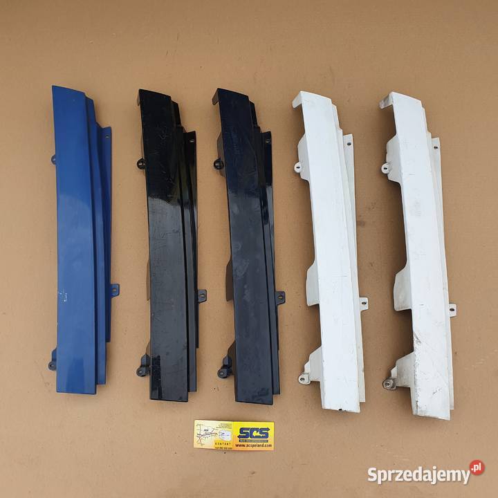 ACTROS MP4 OSŁONA LISTWA ATRAPY DRZWI PRAWA Bieleń sprzedam