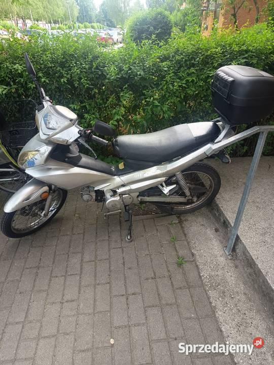 Siadam skuter Romet ogar 900 łańcuch Kluczbork