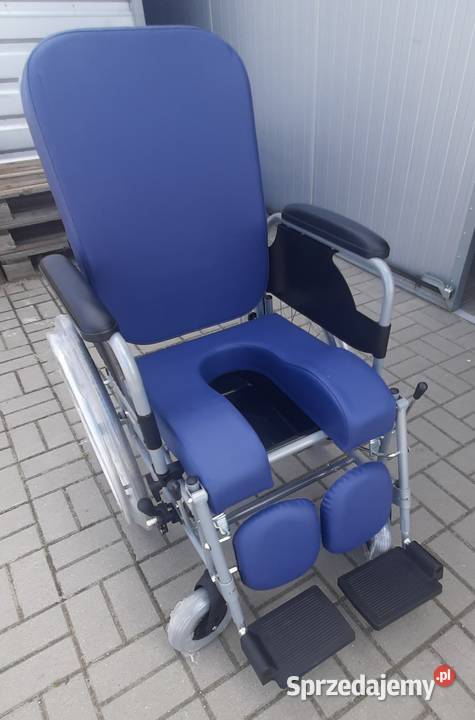 Wózek specjalny z dodatkową funkcją toalety
