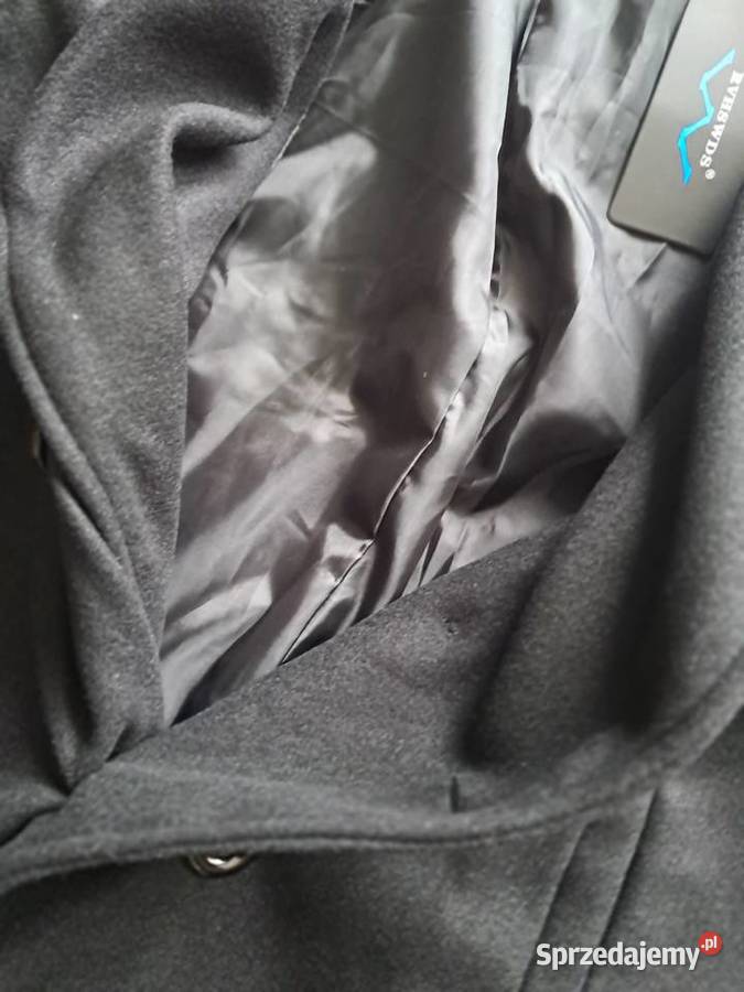 nowy czarny męski płaszczyk według metki L ale Sandomierz