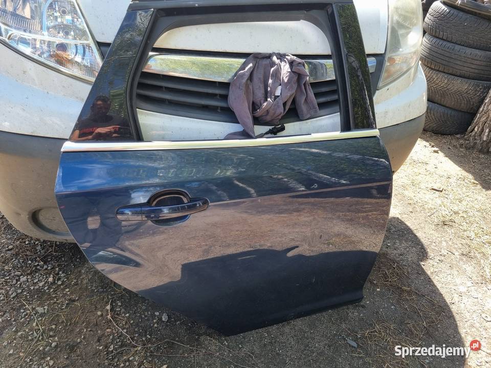 DRZWI PRAWY TYŁ TYLNE FORD FOCUS MK3 KOMBI osobowe Drzwi