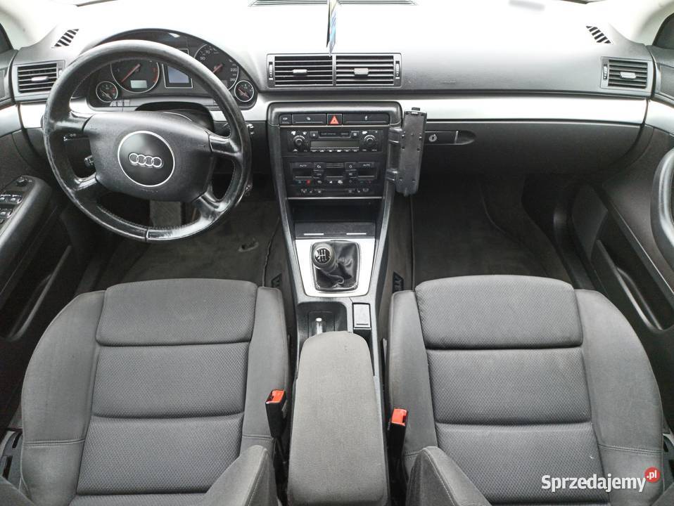 Audi A4 B6 16 Benzyna 2003 Kombi Świdnik