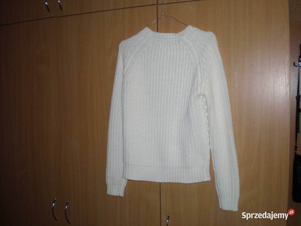 Sprzedam sweter damski używany rozmiar S stan 40 Wkładane przez głowę  Piekary Śląskie
