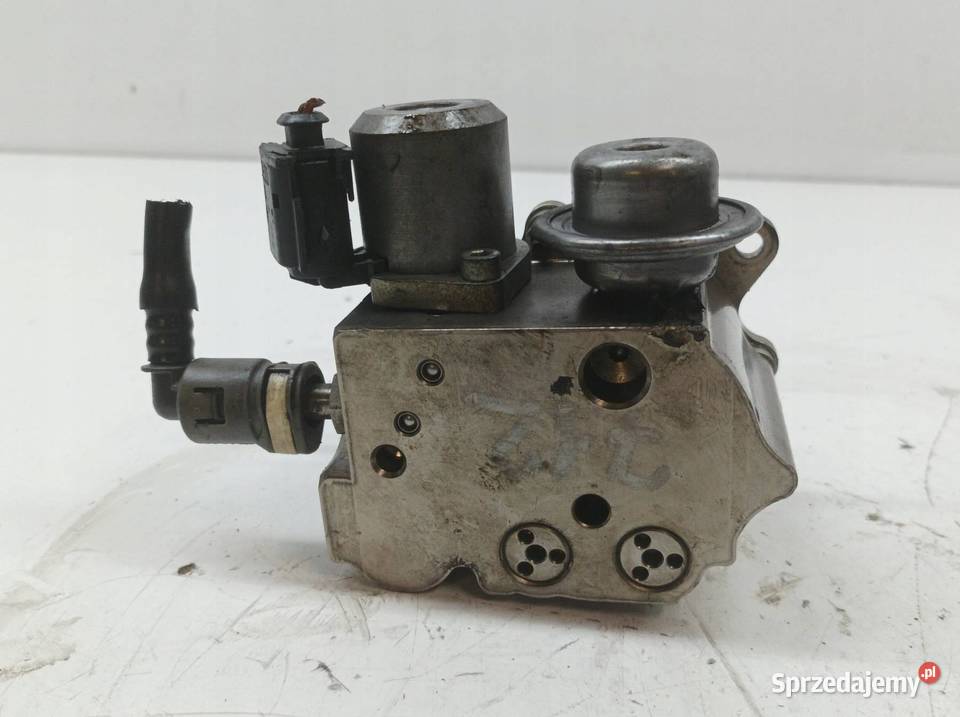 POMPA WTRYSKOWA V758887980 15 THP VTI Peugeot Rok produkcji 2012 sprzedam