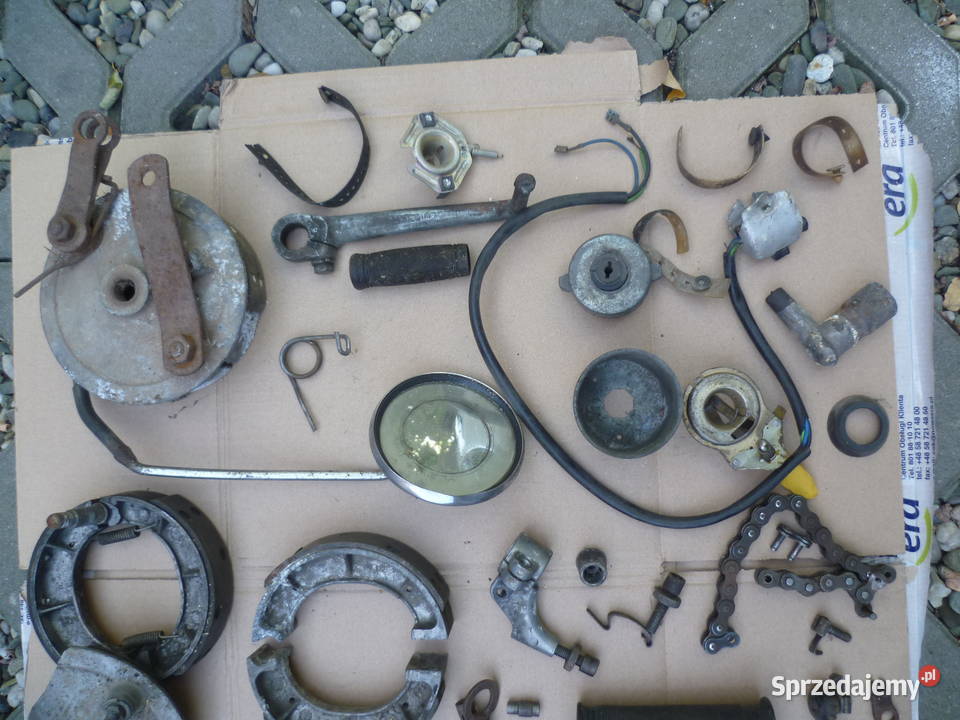 Różne części do WSK i motorowerów sprzedam