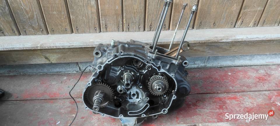 Suzuki Dr 600 silnik