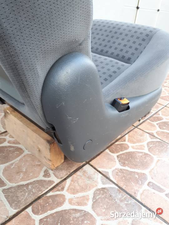 FOTEL SIEDZENIE TYŁ TYLNY LEWY ŚRODEK GALAXY Fotele i kanapy Toruń sprzedam