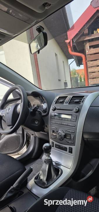 Toyota Corolla 14 D4D Premium Rok produkcji 2011