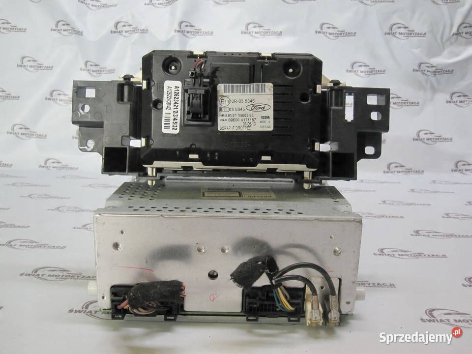 FORD FOCUS III 13r radio CD ekran wyświetlacz Sprzęt audio fabryczny