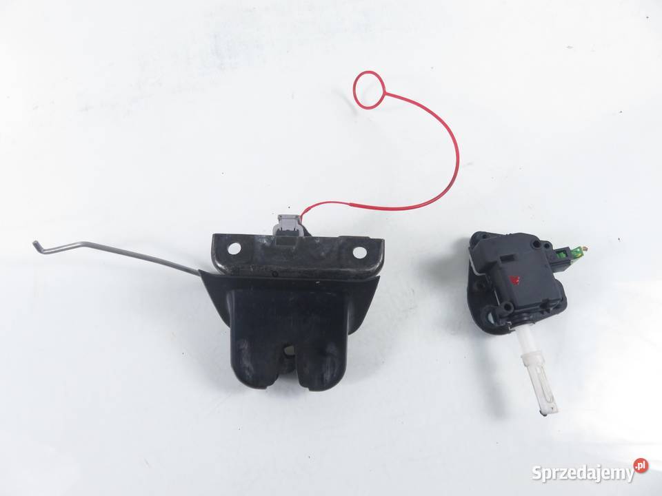 ZAMEK KLAPY AUDI A4 B6 Avant 8E5 8E9827520 sprzedam