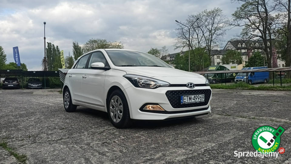 Hyundai i20 pierwszy właściciel niski przebieg elektryczne lusterka Tomaszów Mazowiecki