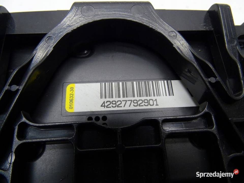 LAMPKA OŚWIETLENIE KABINY PODSUTIKI 9288777 BMW sprzedam