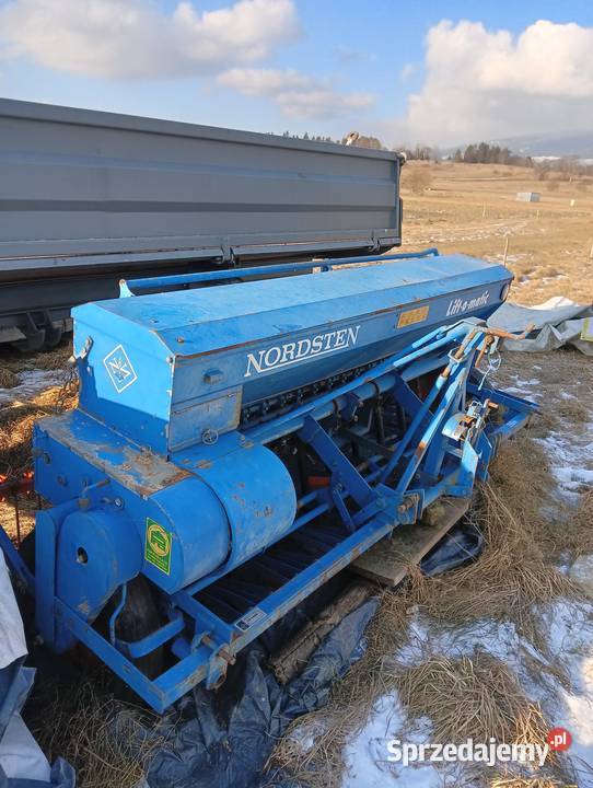 Siewnik siewnik zbożowy nieuszkodzony Siewniki i sadzarki Jabłonka