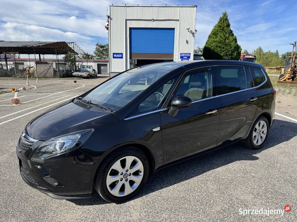Opel Zafira 14 BENZYNA 7 Osobowa Nawigacja