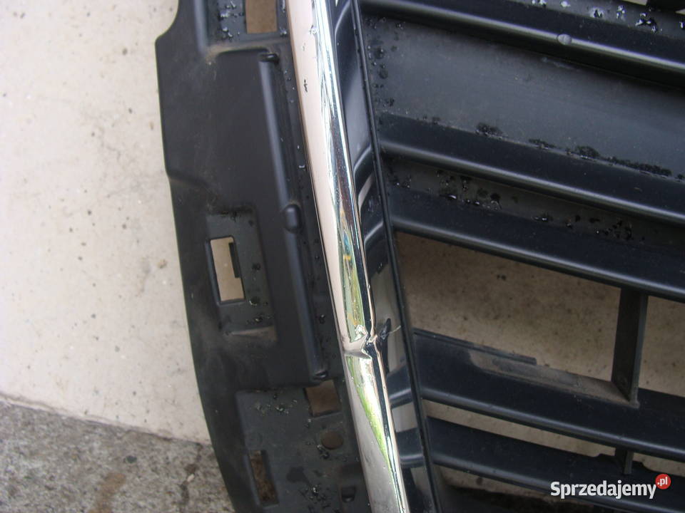 AUDI A3 3V GRILL ATRAPA CHŁODNICY 8V3853651AA Goleniów
