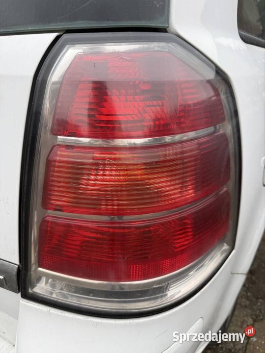 Lampa tył prawa Opel Zafira B II osobowe Ostrów Wielkopolski