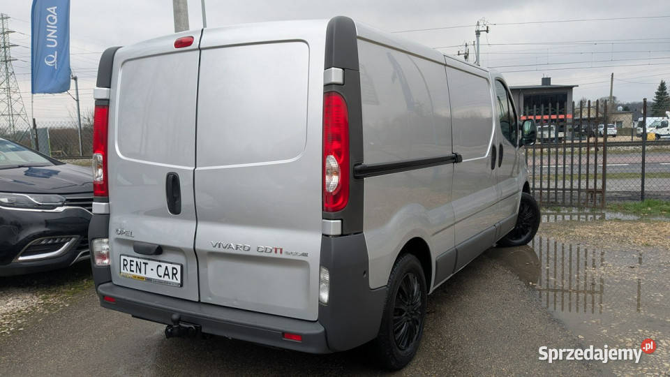 Opel Vivaro Long 20D115 Ciężarowy 3Osoby furgon Częstochowa