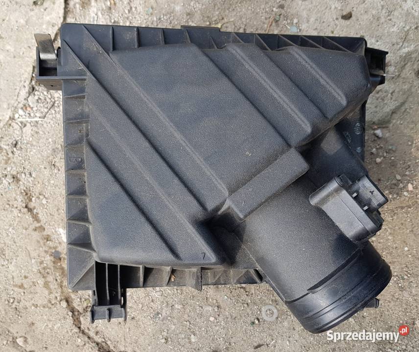 obudowa filtra powietrza TOYOTA AVENSIS T29 1518 Obudowy filtrów Radom sprzedam